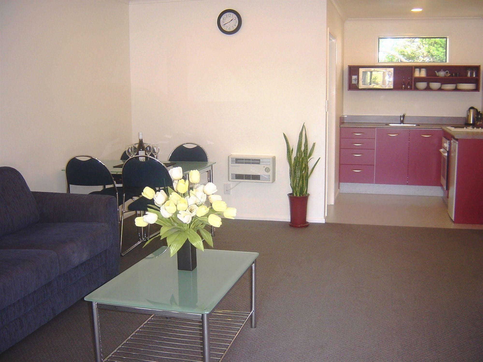 Antonio Mews Motel Stratford Extérieur photo